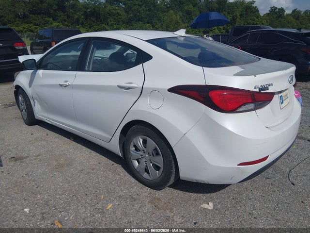 2016 Hyundai ELANTRA SE photo 3