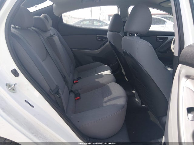 2016 Hyundai ELANTRA SE photo 8