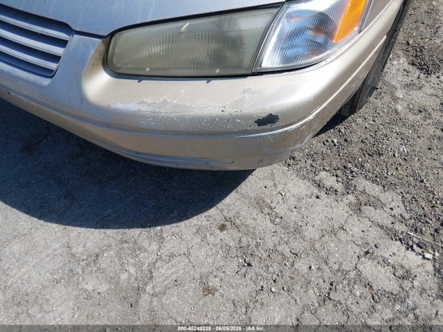 1998 Toyota CAMRY LE thumbnail 12