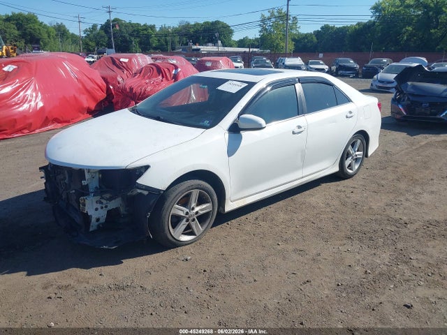2013 Toyota CAMRY SE 照片 2