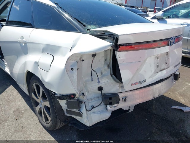 2019 Toyota MIRAI photo 6