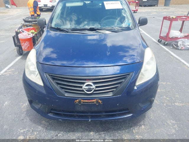 2013 Nissan VERSA 1.6 S 照片 6