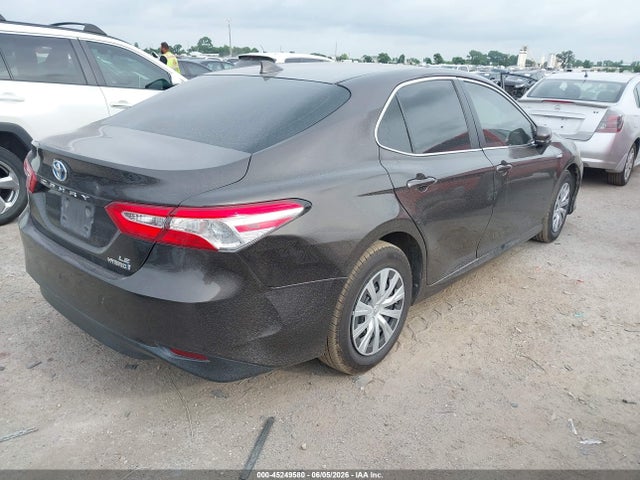 صورة 4 لـ 2019 Toyota CAMRY HYBRID LE
