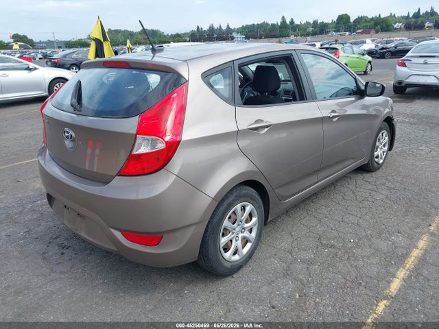 2014 Hyundai ACCENT GS — фото 4