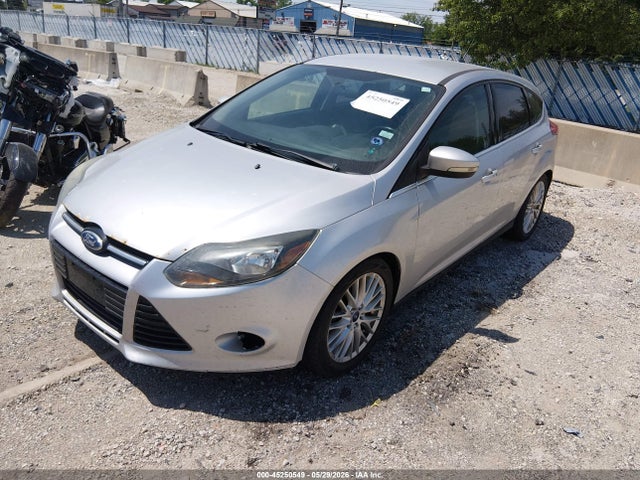 FORD FOCUS TITANIUM - 2