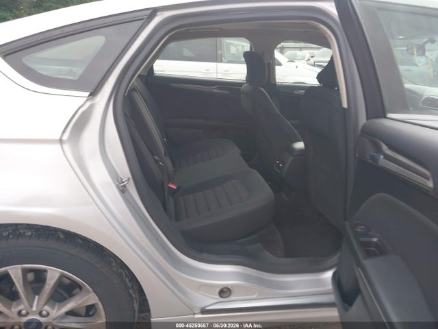 FORD FUSION SE - 8