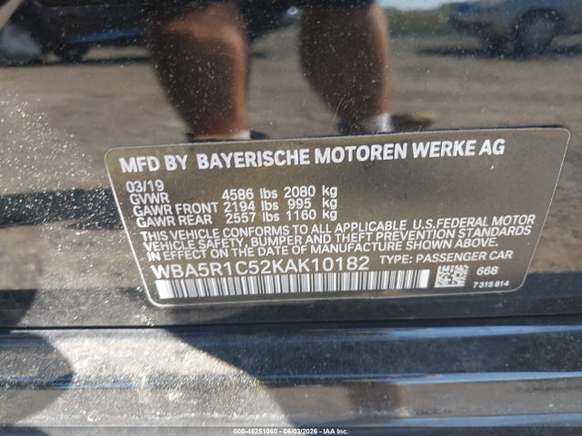 صورة 9 لـ 2019 BMW 330I