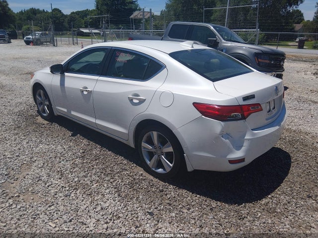 صورة 3 لـ 2014 Acura ILX 2.0L
