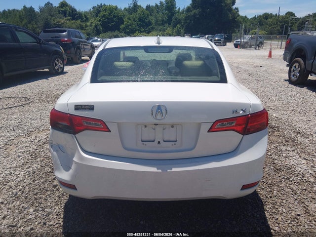 صورة 6 لـ 2014 Acura ILX 2.0L
