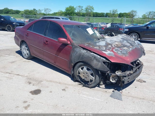 2002 TOYOTA CAMRY XLE