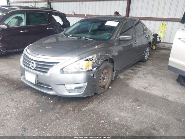 2015 Nissan ALTIMA 2.5 S 照片 2