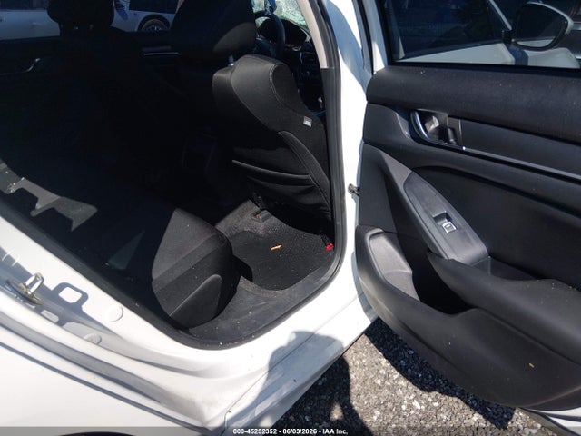 صورة 8 لـ 2019 Honda ACCORD LX