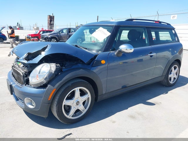 2010 MINI COOPER CLUBMAN 照片 2