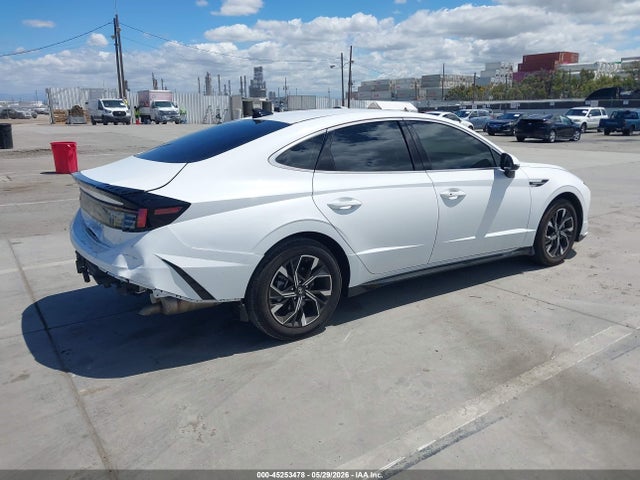 2024 Hyundai SONATA SEL photo 4