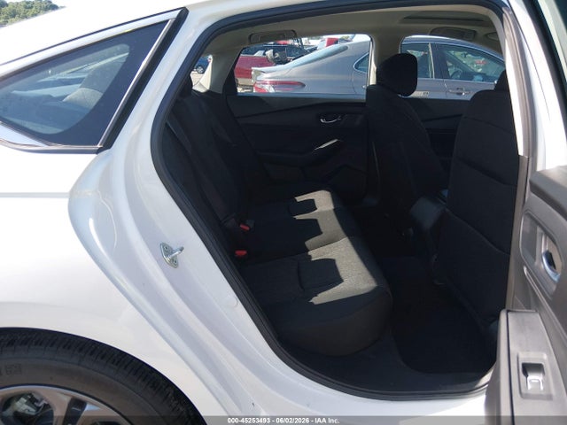 صورة 8 لـ 2024 Honda ACCORD EX