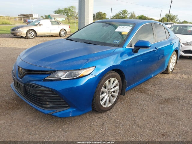 صورة 2 لـ 2020 Toyota CAMRY LE