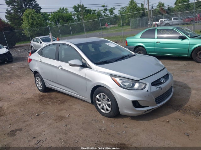 2013 Hyundai ACCENT GLS 照片 1