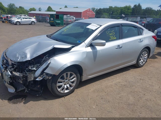 2016 Nissan ALTIMA 2.5 S — фото 2