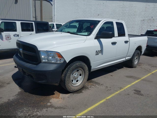 2020 RAM 1500 CLASSIC 照片 2