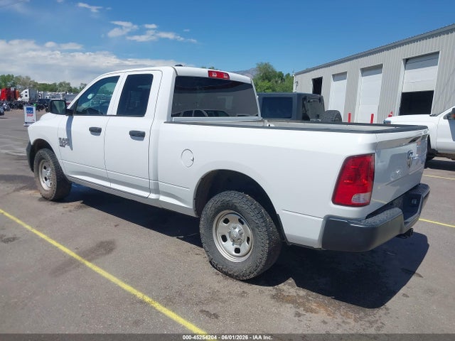 2020 RAM 1500 CLASSIC 照片 3