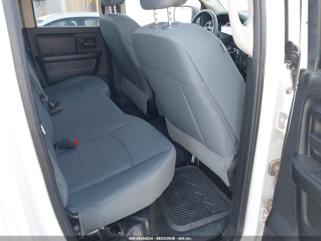صورة 8 لـ 2019 RAM 1500 CLASSIC TRADESMAN 4X4 6'4 BOX