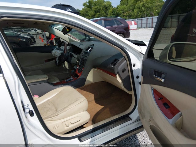 صورة 5 لـ 2011 Lexus ES 350
