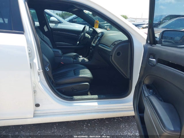 2018 Chrysler 300 300S 照片 5