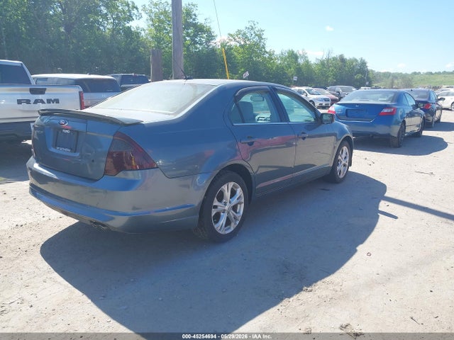 FORD FUSION SE - 4