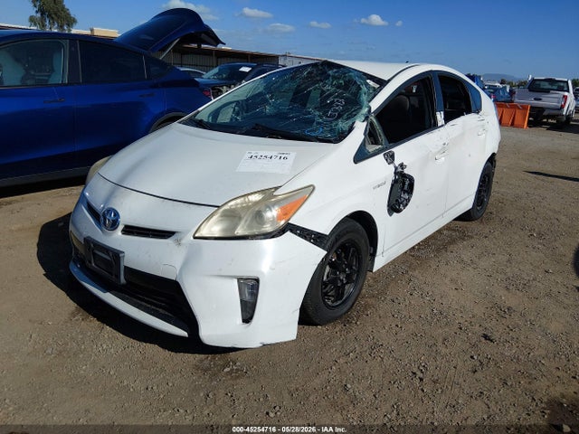 2013 Toyota PRIUS TWO — фото 2