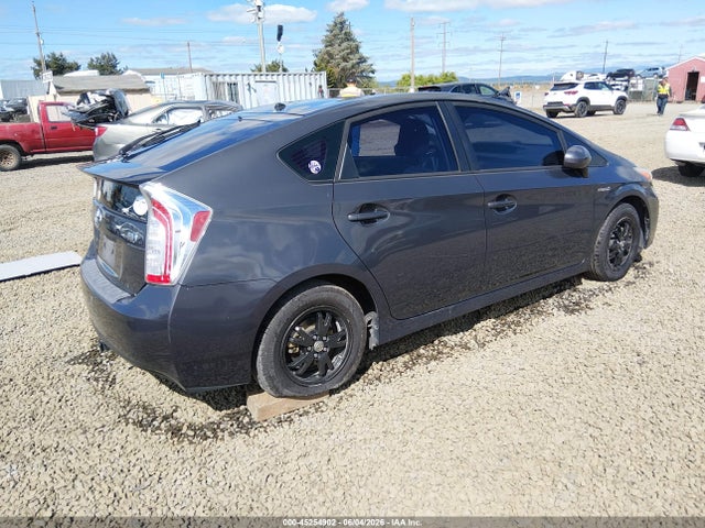 2015 Toyota PRIUS TWO — фото 4