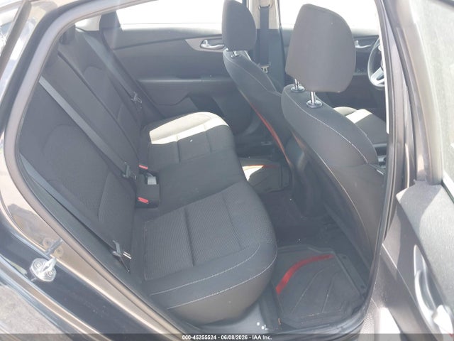 2021 KIA FORTE LXS 8