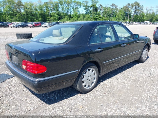 1998 Mercedes-BENZ E 320 — фото 4