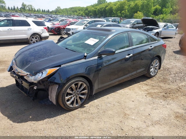 2013 Hyundai SONATA SE 照片 2