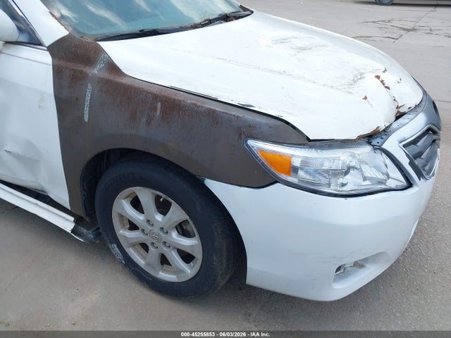 2011 Toyota CAMRY LE 缩略图 15