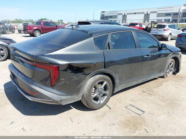 2025 KIA K4 LXS photo 4