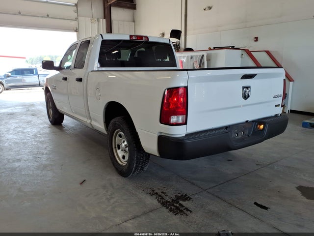صورة 3 لـ 2017 RAM 1500 TRADESMAN 4X4 6'4 BOX