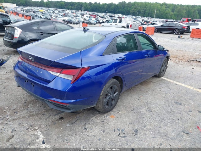 2021 Hyundai ELANTRA SEL photo 4