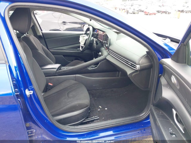 2021 Hyundai ELANTRA SEL photo 5