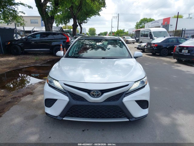 2020 Toyota CAMRY XSE photo 6
