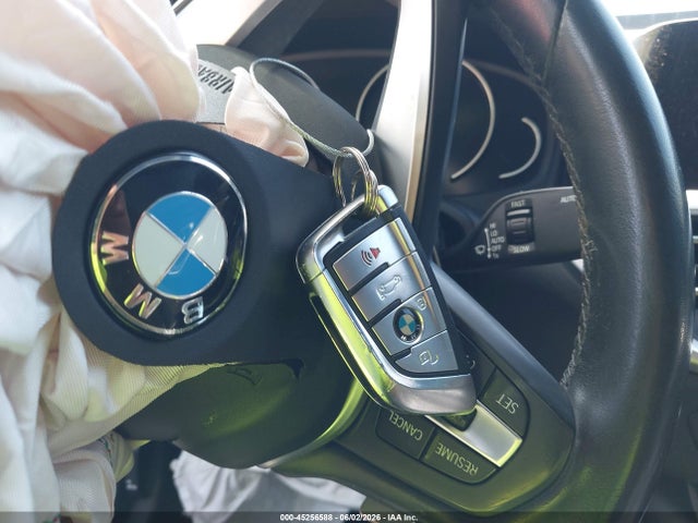 2019 BMW 330I 11