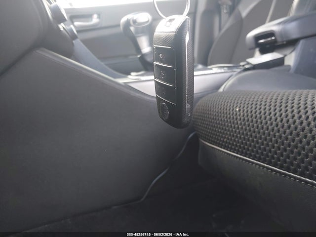 2019 KIA OPTIMA S — миниатюра 11