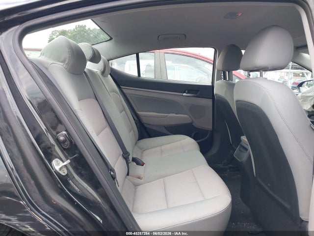 2017 Hyundai ELANTRA SE 照片 8