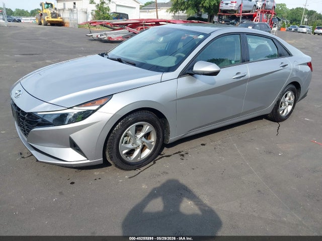 2021 Hyundai ELANTRA SE 照片 2