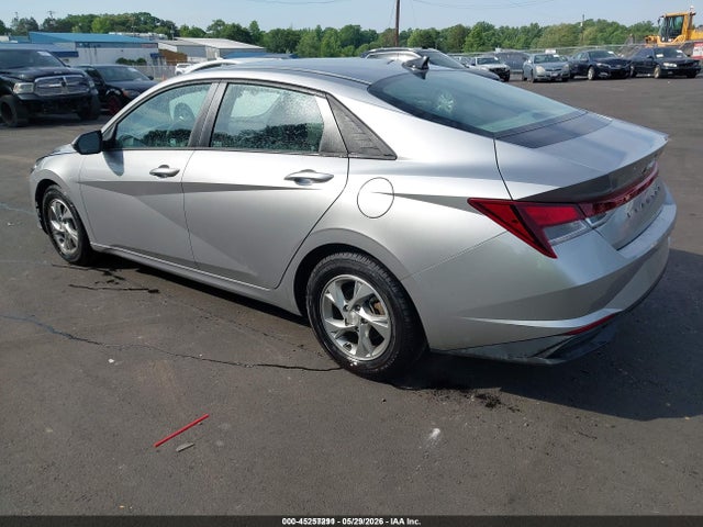 2021 Hyundai ELANTRA SE 照片 3
