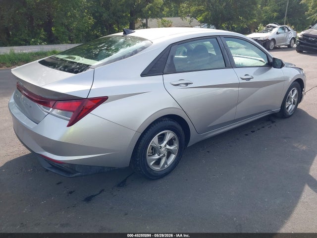 2021 Hyundai ELANTRA SE 照片 4