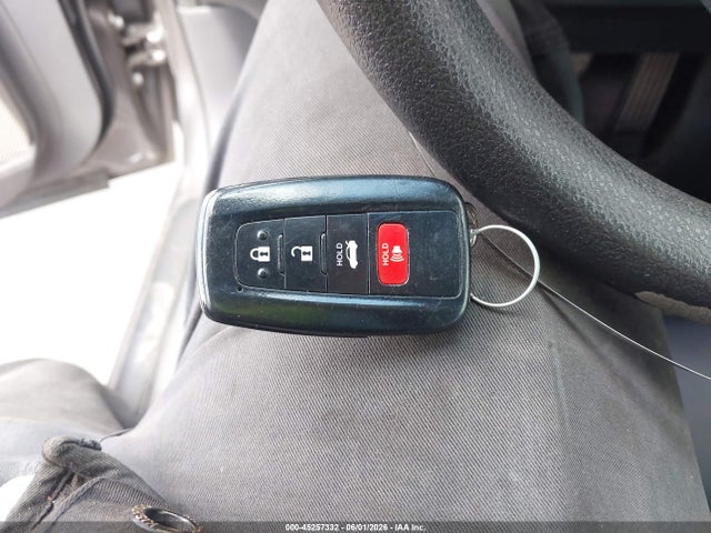 صورة مصغرة 11 لـ 2018 Toyota CAMRY LE