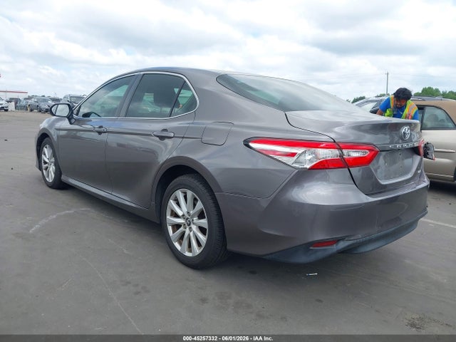 صورة 3 لـ 2018 Toyota CAMRY LE