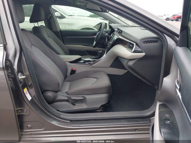 صورة 5 لـ 2018 Toyota CAMRY LE