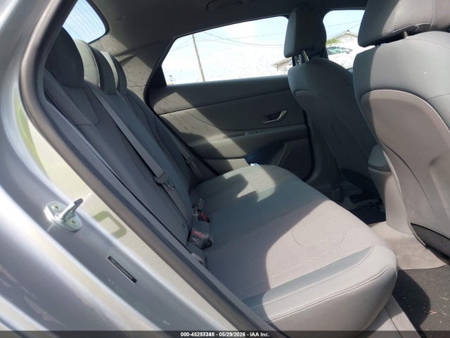 2021 Hyundai ELANTRA SE 照片 8