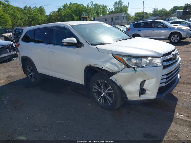 2019 TOYOTA HIGHLANDE LE
